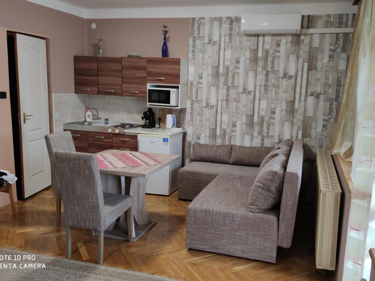 Apartman Edit Гаркань Екстер'єр фото